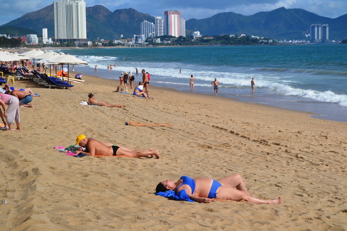 На пляже в Нячанге