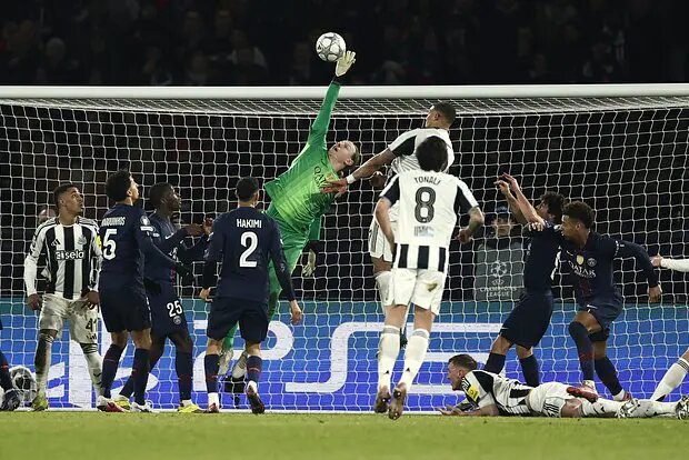    Фото: lenta.ru Евгений Иванов