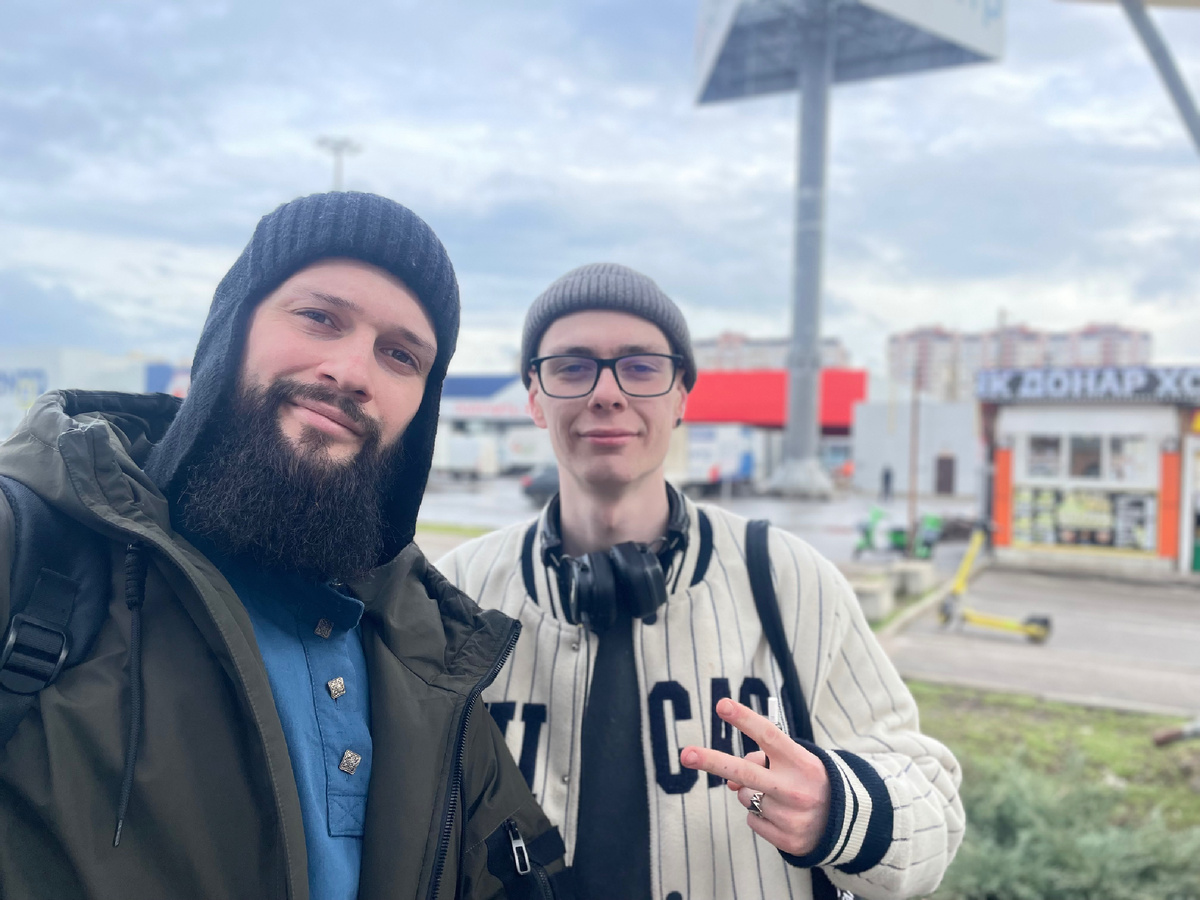 Это я и брат Эдик