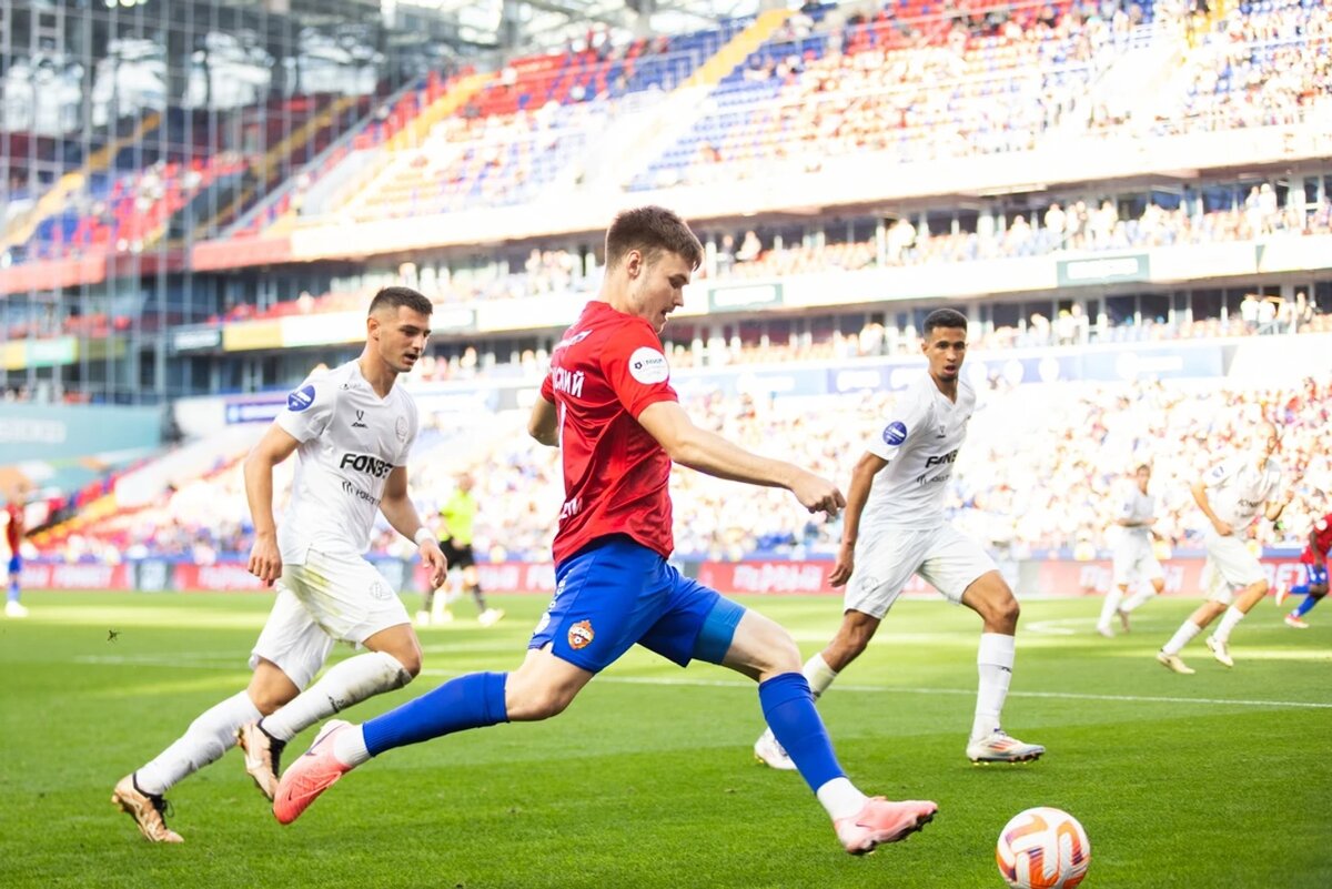 Нападающий Артём Шуманский в период выступления за "ЦСКА"