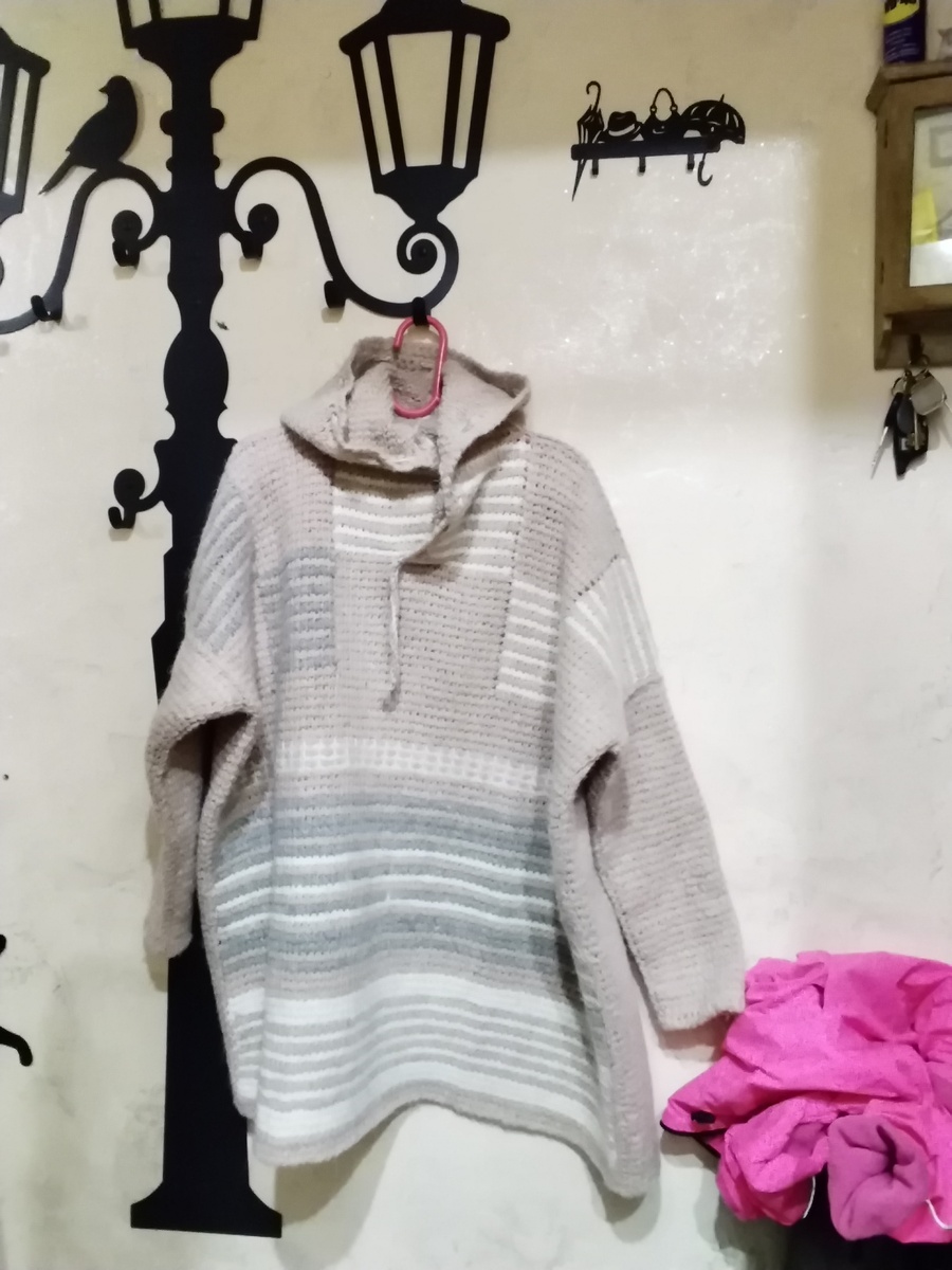 Фоточка не очень, но мерять и красоваться не хочется.