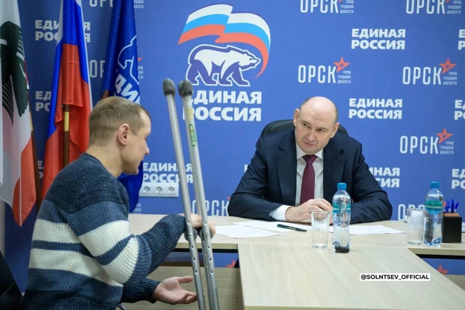    Губернатор пообещал содействие в трудоустройстве самим бойцам и их семьям. Фото: ТГ-канал Евгения Солнцева