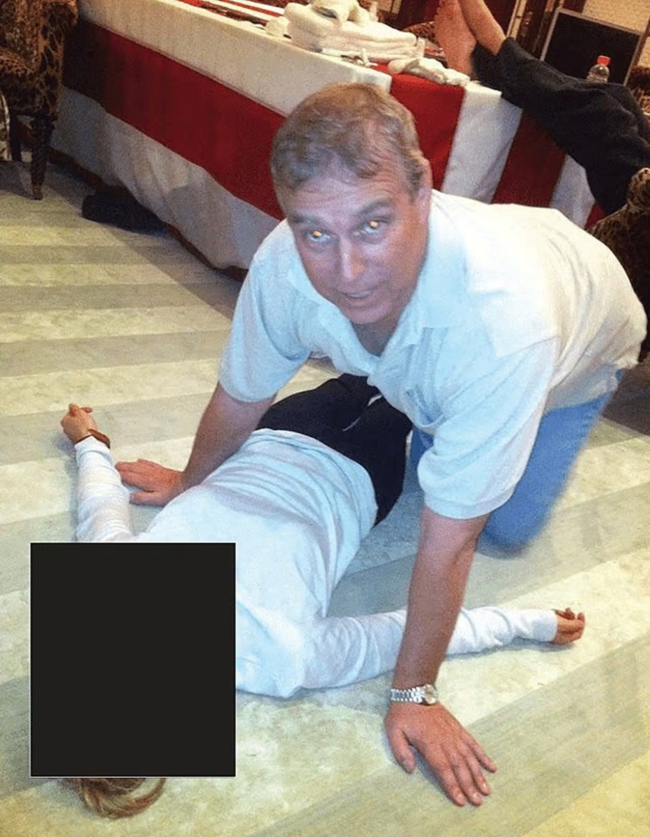 Эндрю Маунтбаттен-Виндзор столкнулся с новой юридической угрозой после того, как вторая женщина заявила, что Джеффри Эпштейн привёз её в Великобританию для сексуальных целей.