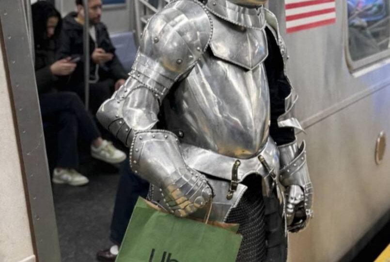 «Настоящий рыцарь не даст тебе проголодаться!» 🐉⚔️