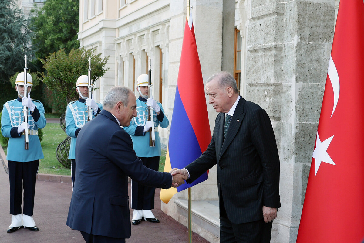    Армения должна находиться на страже своих национальных интересов и помнить, что, кроме нее, об этом никто заботиться не будет. Фото: сайт Премьер-министра Республики Армения.