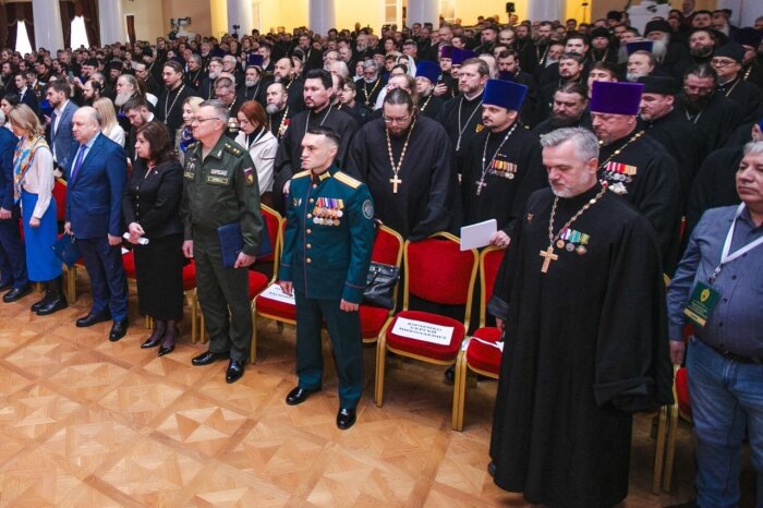 Участники съезда почтили минутой молчания память погибших товарищей / Фото: телеграм-канал Мария Костюк