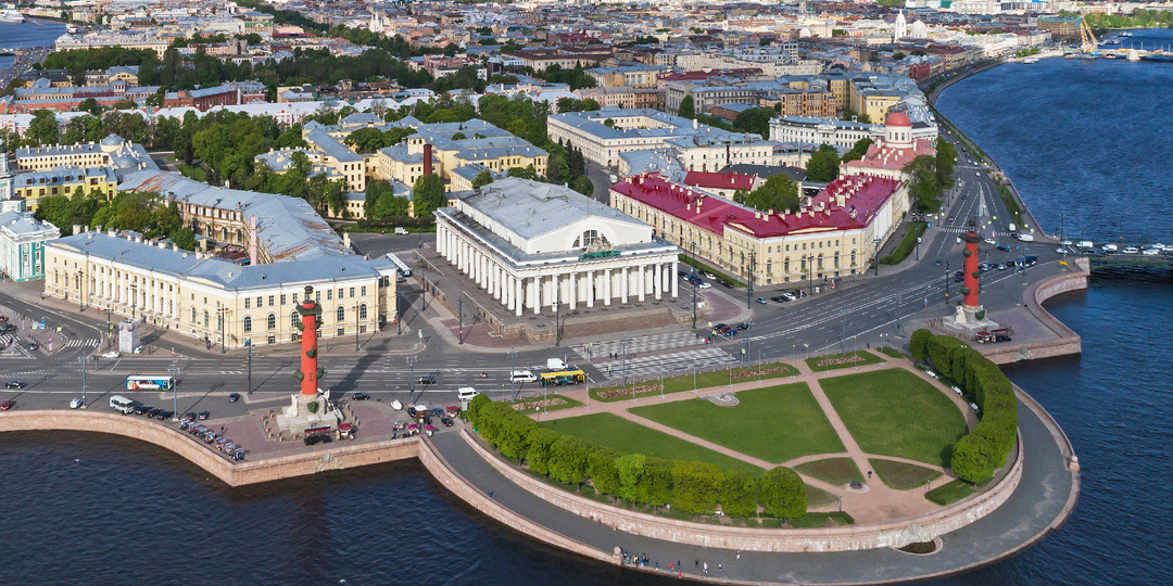 ХРАНИТЕЛЬ СТРЕЛКИ — Здание БИРЖИ на Васильевском острове