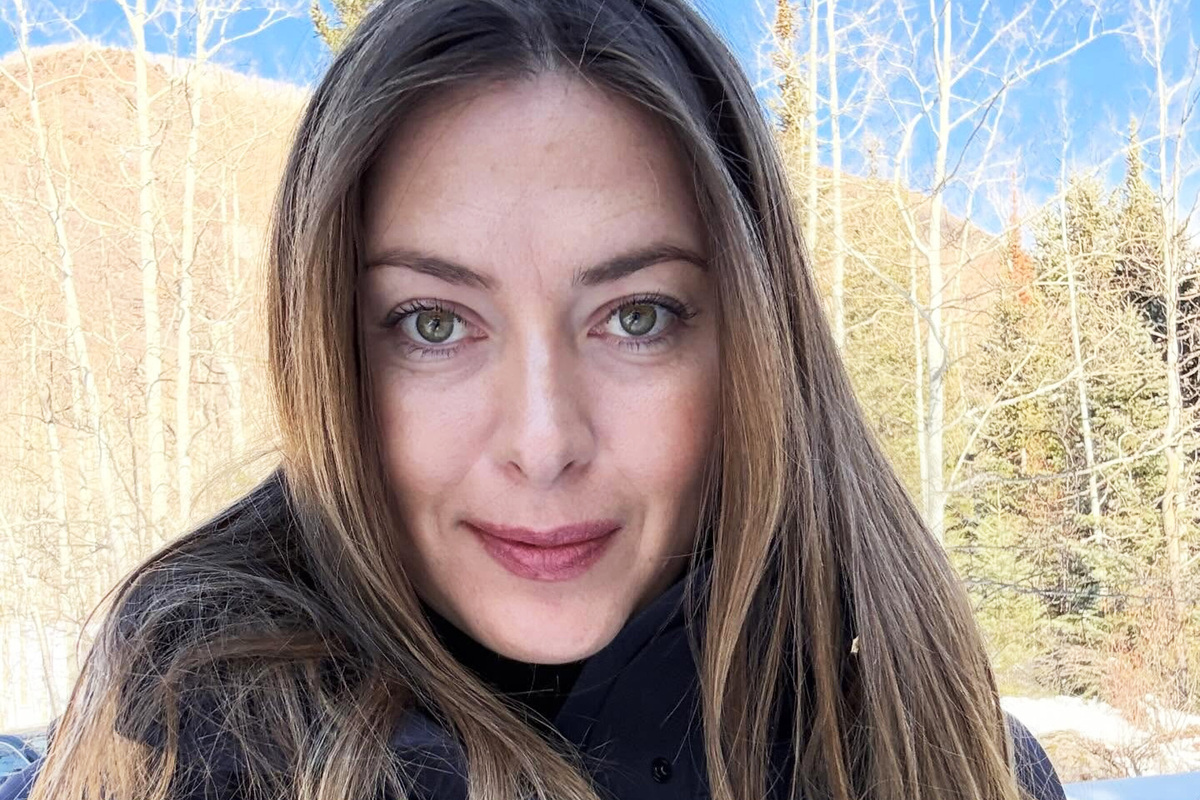     «Я от природы талантлива»: Мария Шарапова в лыжном костюме снялась на курорте в США