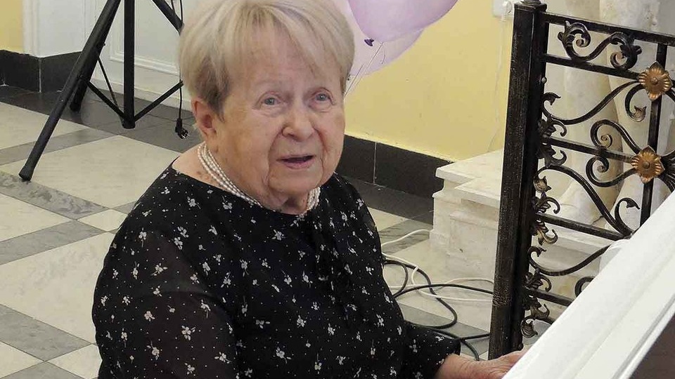 «С праздником родной и непокоренный Сталинград!»: Александра Пахмутова поздравила с 83-й годовщиной победы в Сталинградской битве