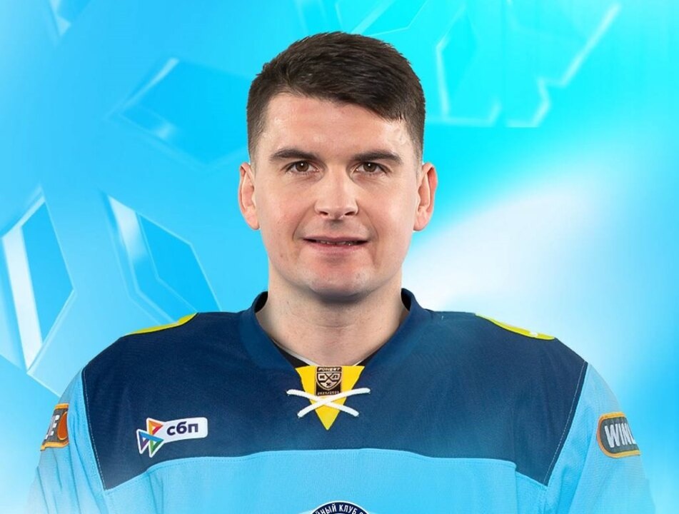    Андрей Локтионов. Фото из ТГ-канала ХК "Сибирь"