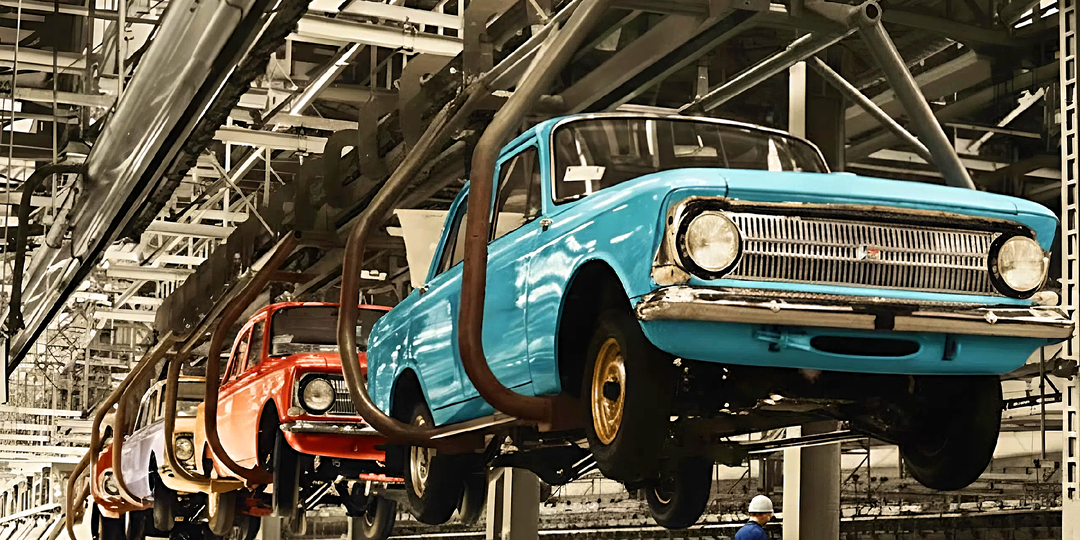 Завод "ИЖ" выпускал "каблуки", "Комби" и даже Kia - а потом его обокрали и бросили: рассказываю, что с ним стало