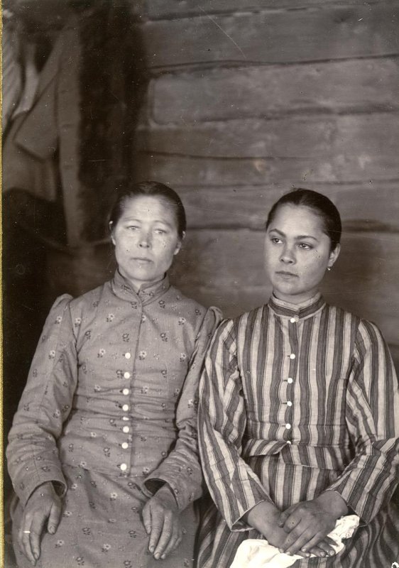Фотография «Девушки из селения Большерецка», 1895-1898 год. (©) Российский этнографический музей