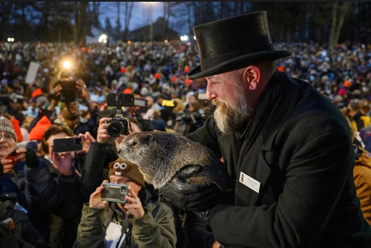    Празднование Дня сурка в Панксатони   Jeff Swensen / Getty Images