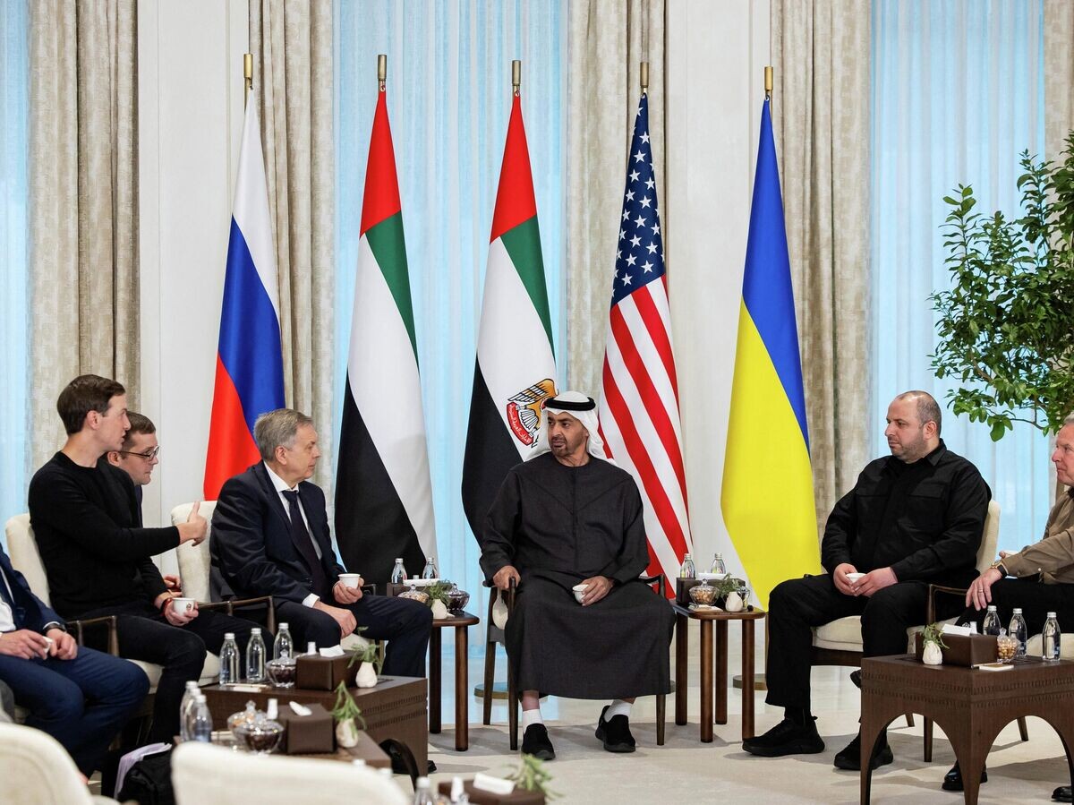    Переговоры России, Украиной и США в Абу-Даби | © REUTERS / UAE Presidential Court/Ryan Carter