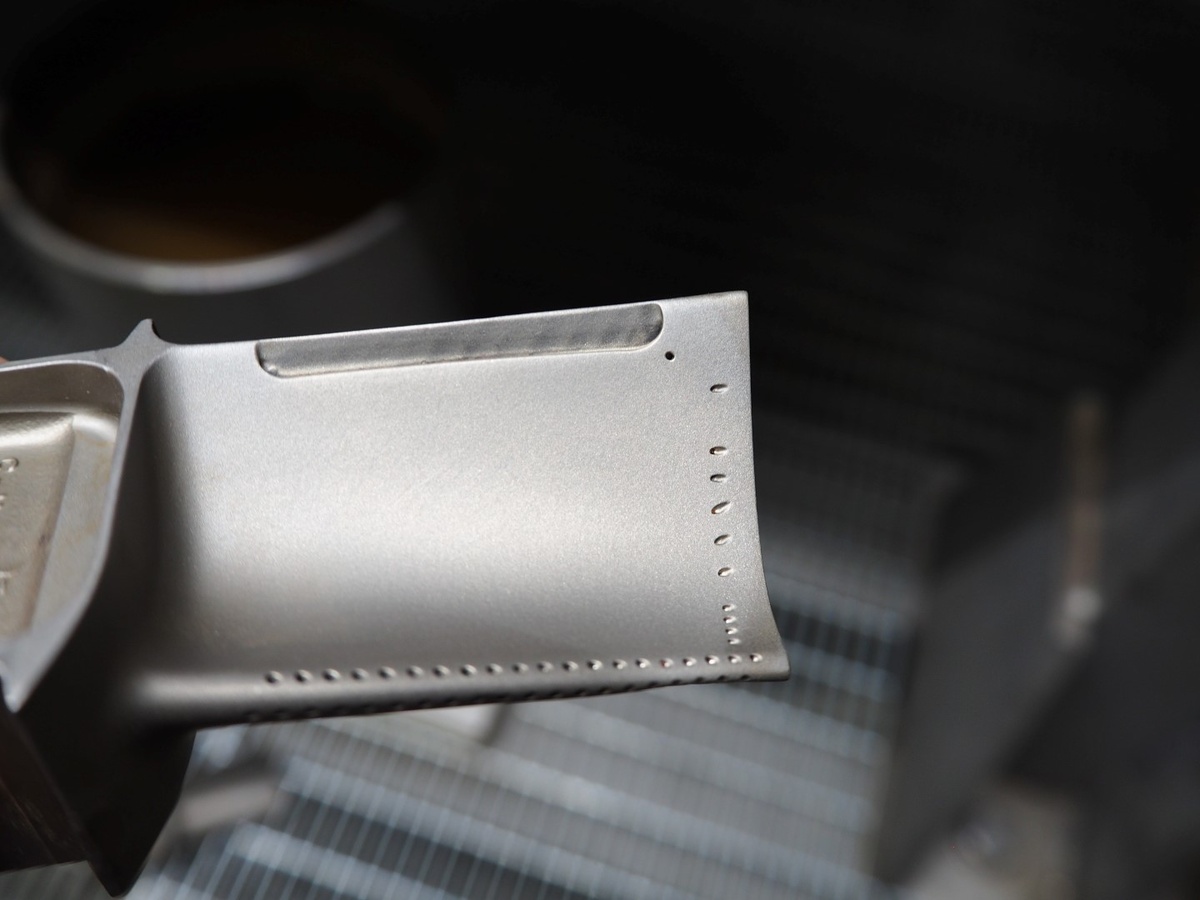 Турбинная лопатка после гидроабразивной прокачки