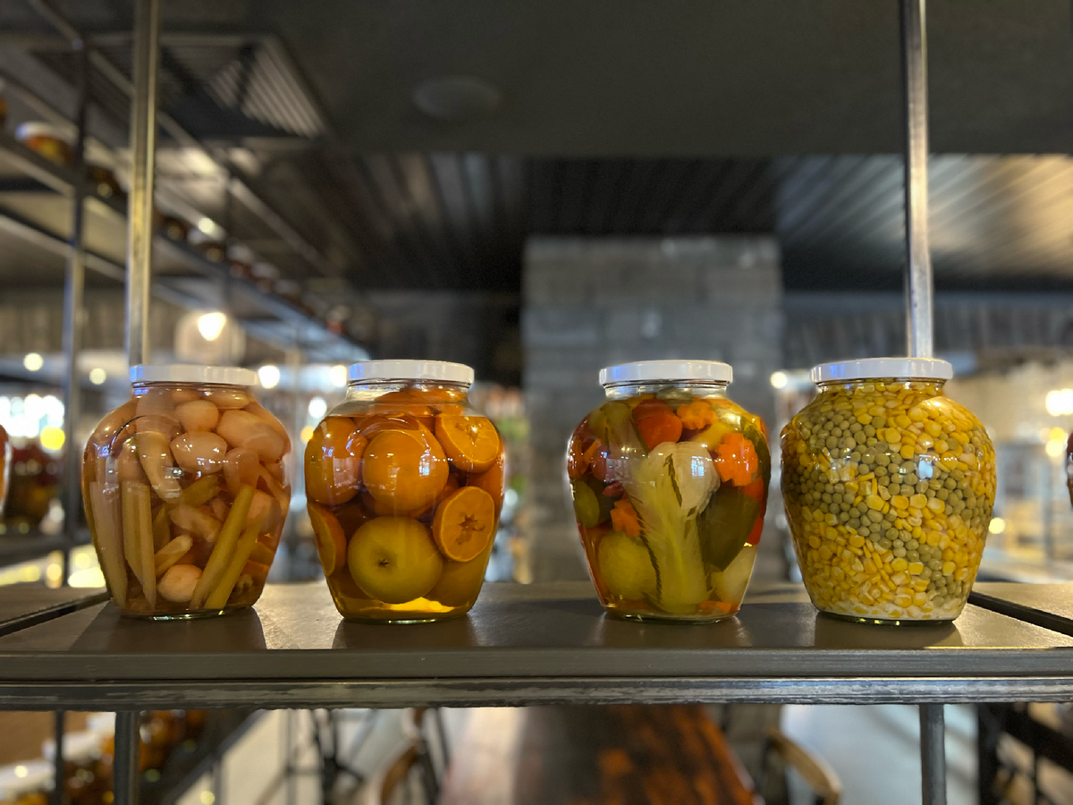 Фото из столовой в Свияжских холмах