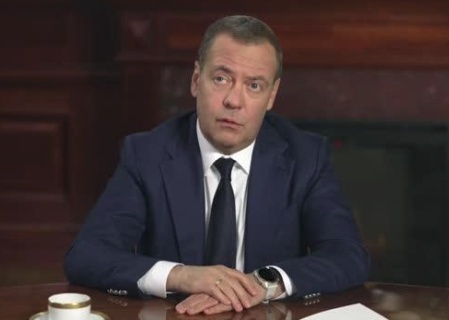    Медведев: Украина сохранится в каком-то виде, но пока киевский режим не будет демонтирован, спокойствие не наступит