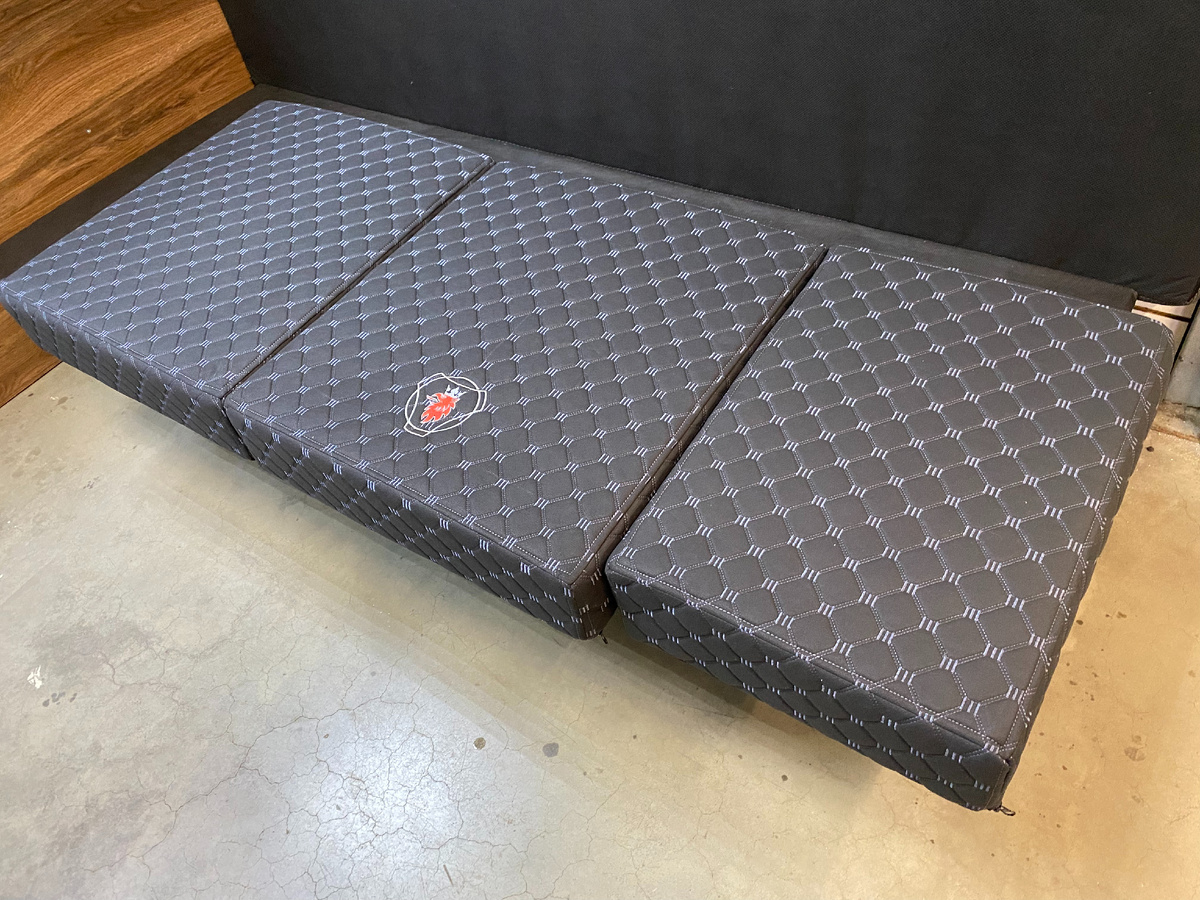 Беспружинный ортопедический матрас СПАЛБЕР Премиум для SCANIA 4–series (1995 - 2004). Фото СПАЛБЕР_1.