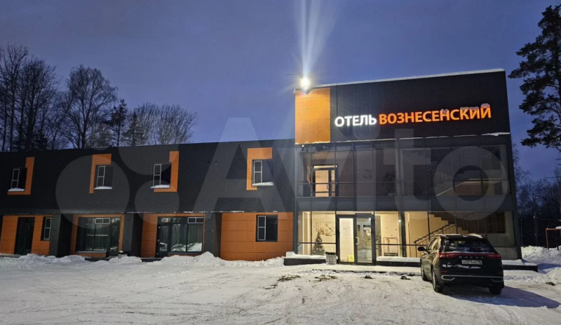    Отель на въезде в Петрозаводск продают за 45 млн рублейАвито