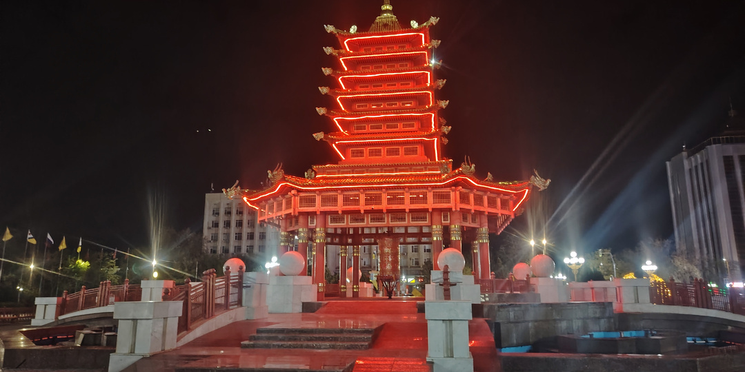 Не только степь. Как Элиста удивила нас пагодами, Буддой и платным туалетом