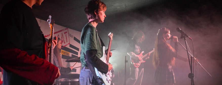 «Богемное кабаре»: в Сургуте появилась новая сцена для андеграундной молодежи