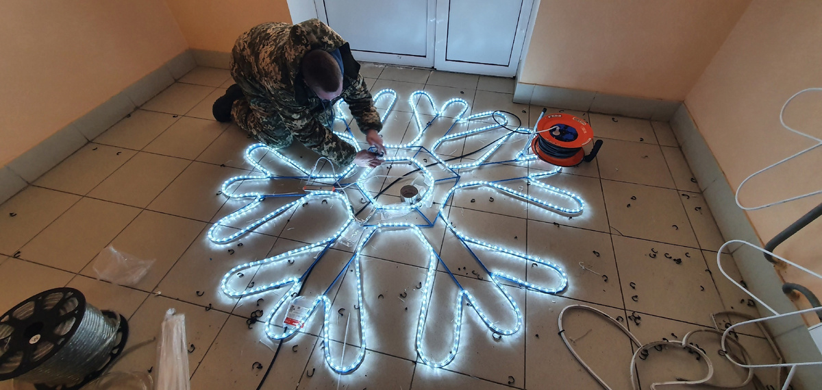 Светодиодная снежинка 2D