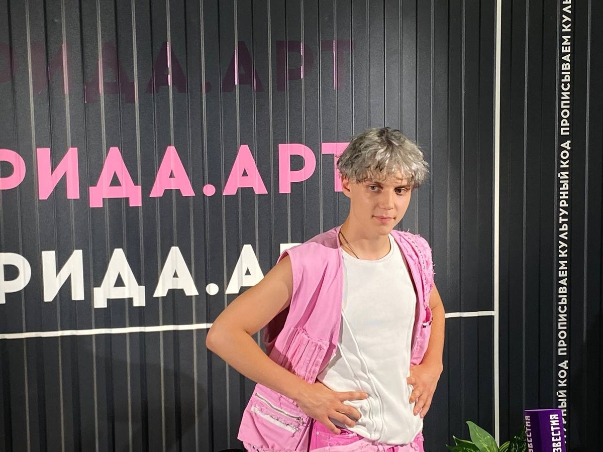 Возлюбленная Вани Дмитриенко призналась, что не дерется с ним, но делает больно словами.  Фото: ФедералПресс / Анастасия Алимпиева