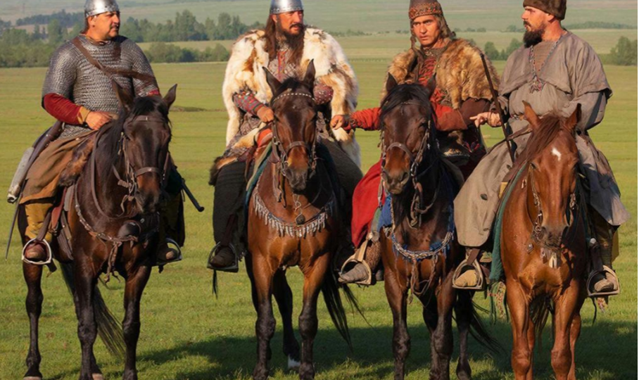 Арии, которые встретились, но не договорились: русы, половцы и великие моголы.