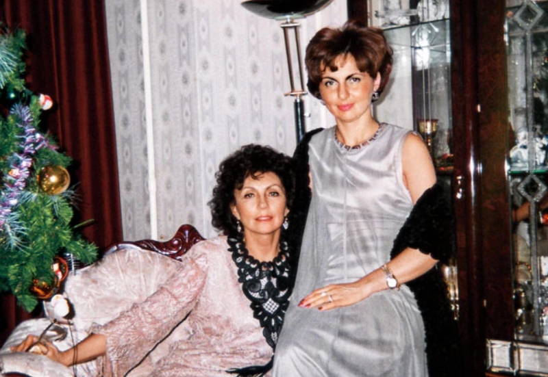 ГалинаСизова с дочерью Еленой