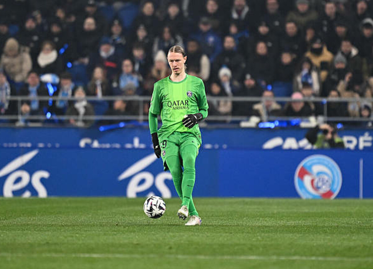     Экс-чемпион мира Рами высказался об игре Сафонова