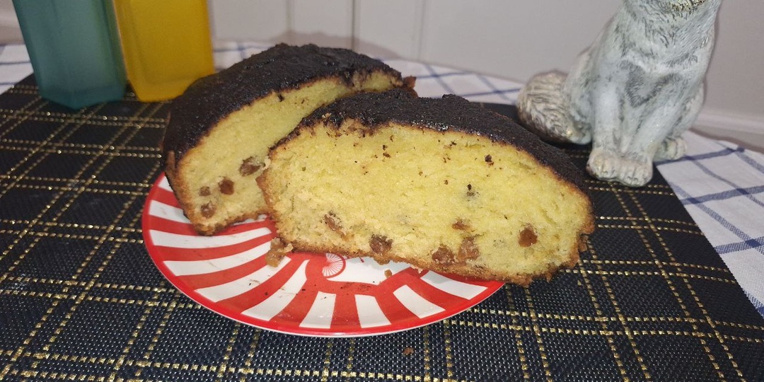 Это невероятно вкусный тот самый советский кекс 🤍