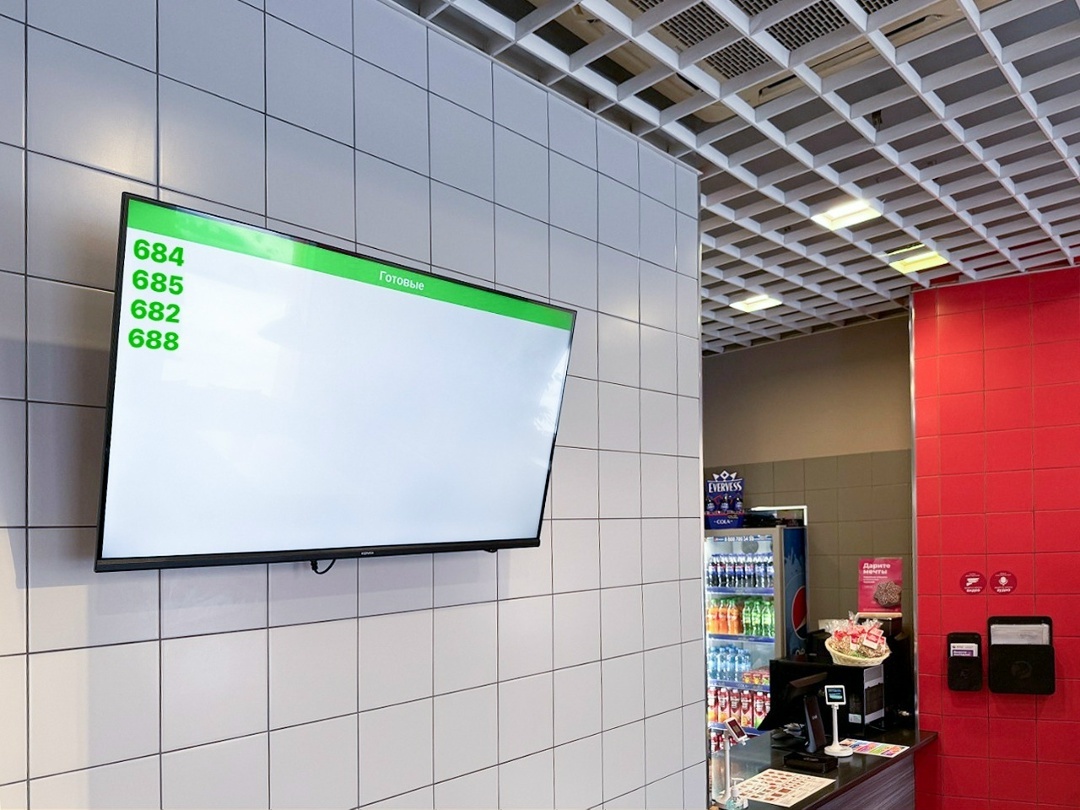 Новый телевизор в кафе на Ворошилова, 12, г. Тольятти