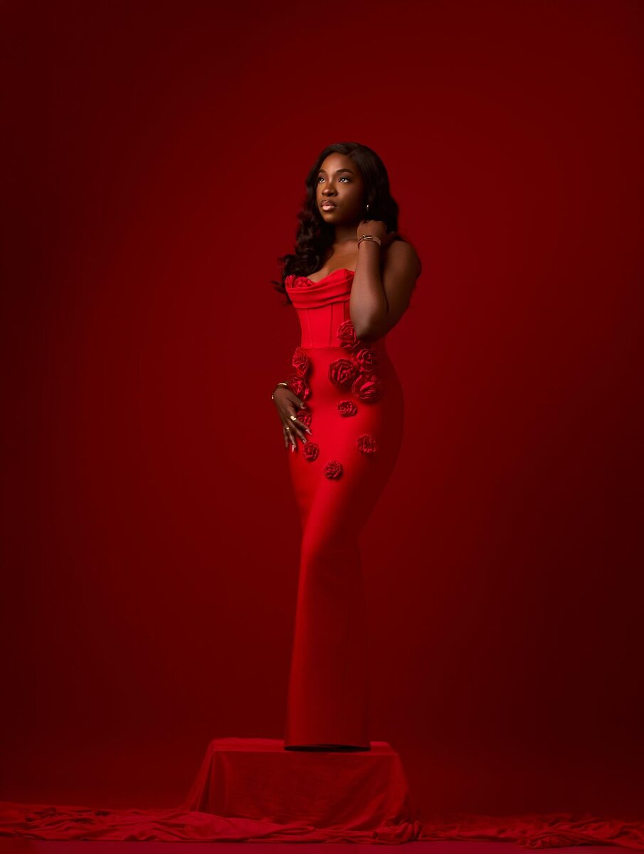    Ифунанья Нвангене умерла от укуса змеиСоцсети Ифунаньи Нвангене