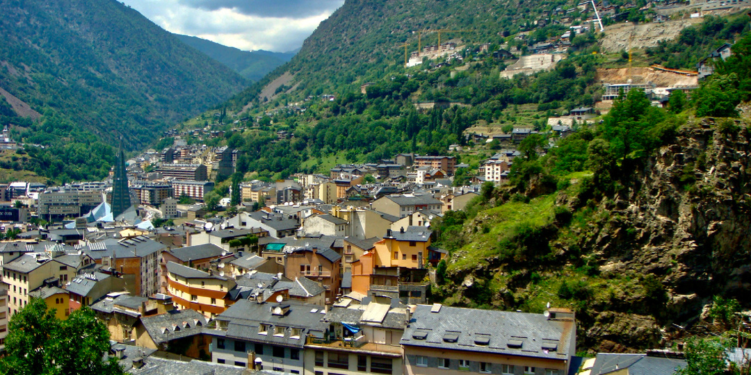 Андорра: тысячелетняя история выживания на перевале