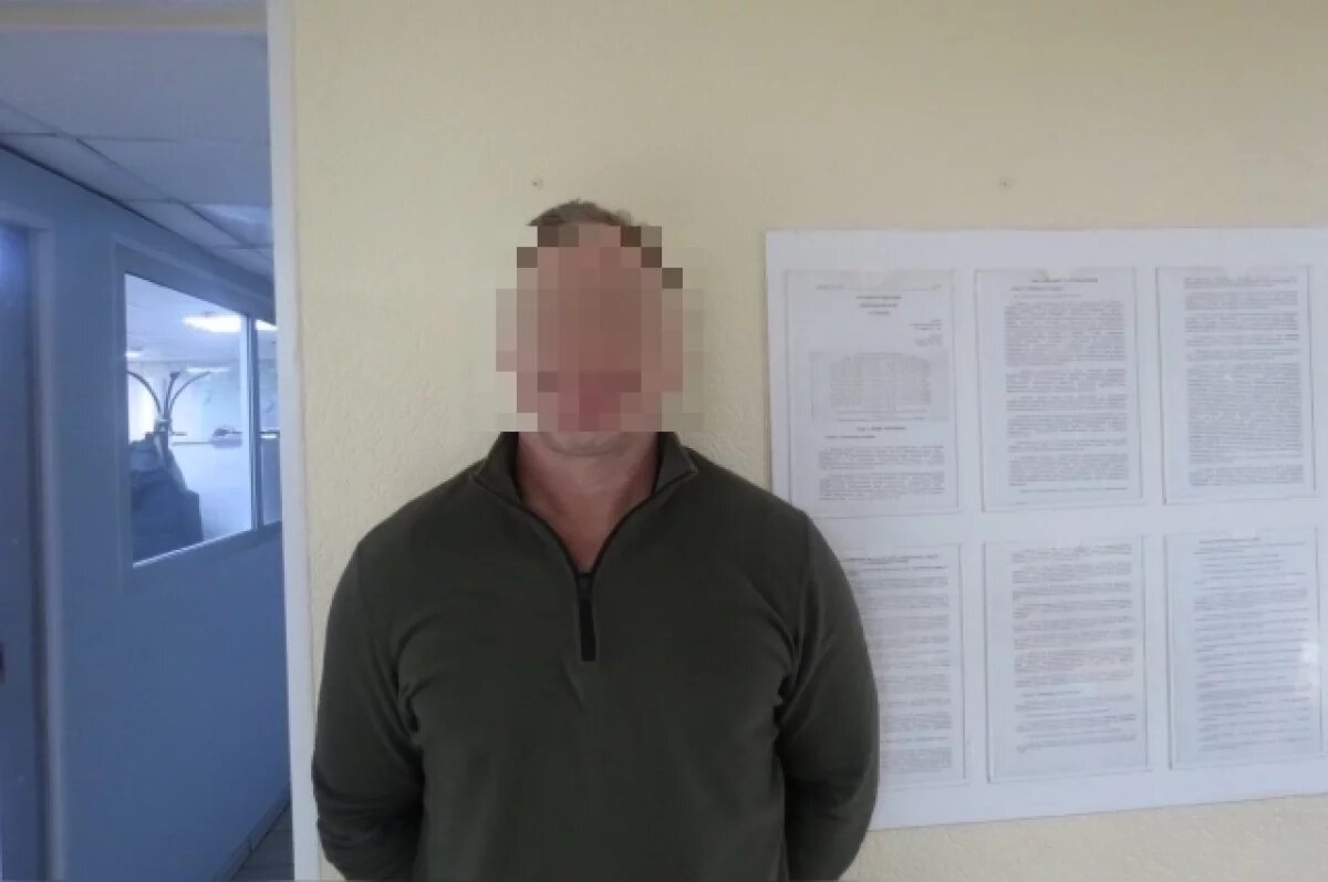    Жителя Адыгеи наказали в Екатеринбурге за курение в самолёте