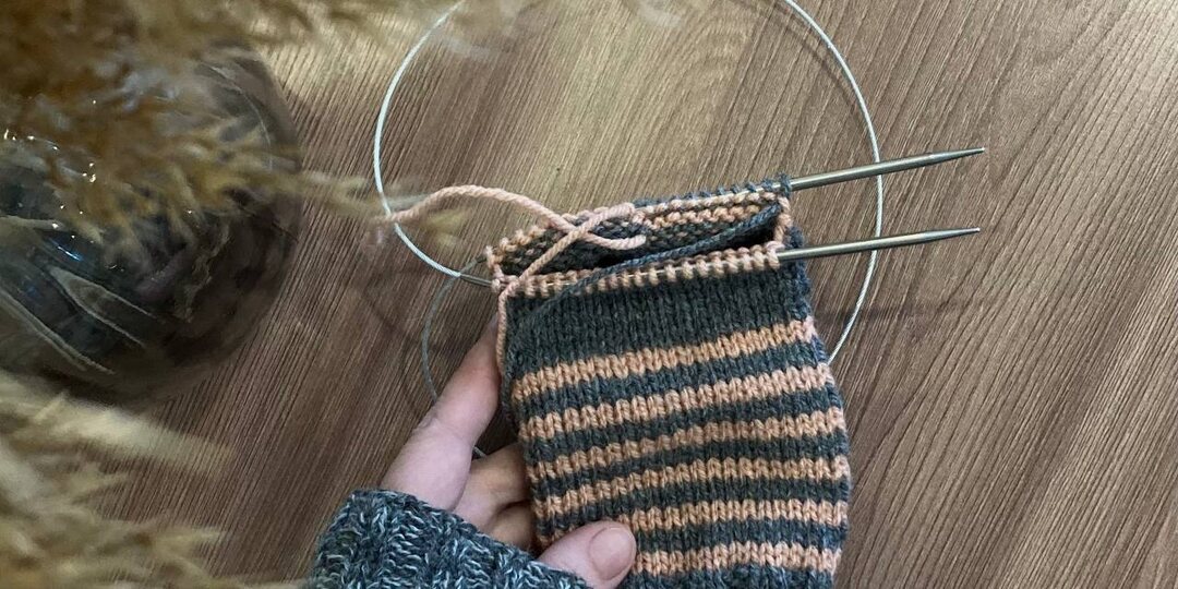 Первая пара носков февраля готова!