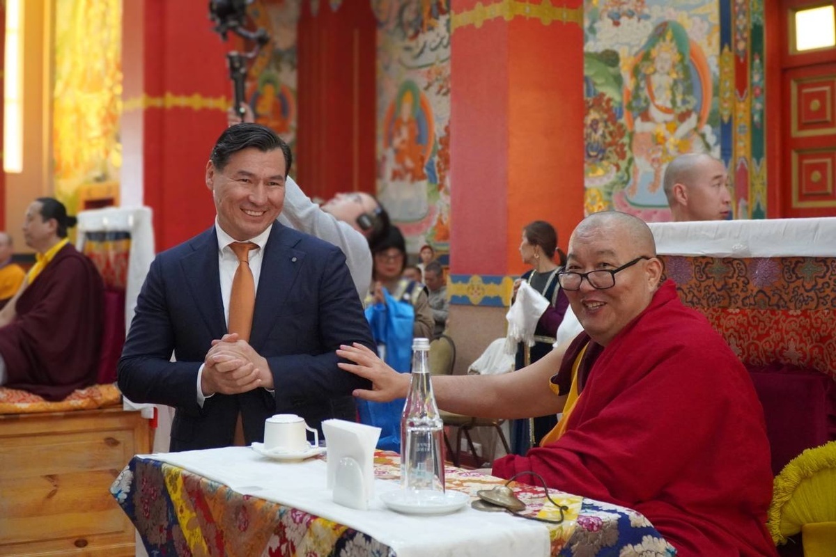    Фото: Глава Республики Калмыкия Бату Хасиков, источник: t.me/BatuKhasikov08