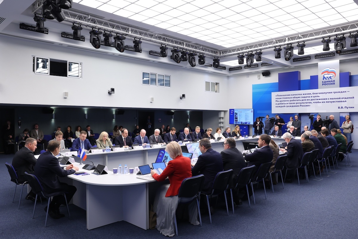    Партия также планирует реализовать новые патриотические инициативы