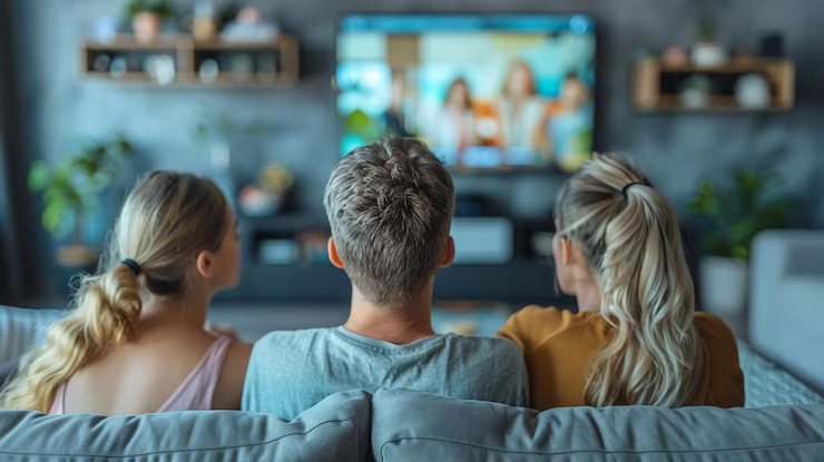 Контента меньше, рекламы – больше: ТВ проигрывает быту
