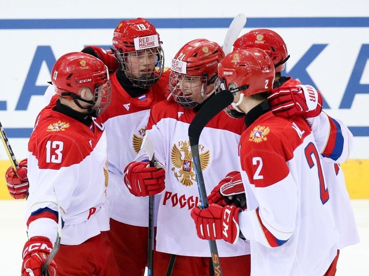    Хоккеисты юниорской сборной России | © Фото : Пресс-служба ФХР