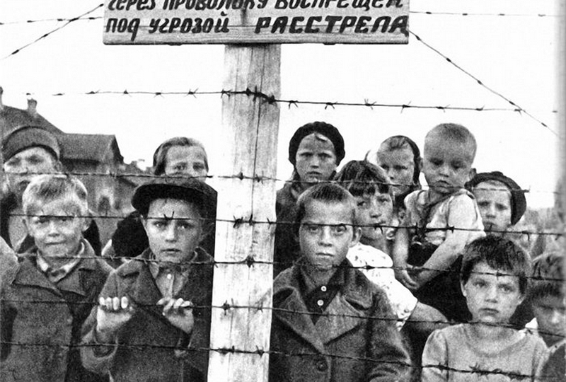 "Мама, я не хочу в печь": как видели Холокост те, у кого отняли детство