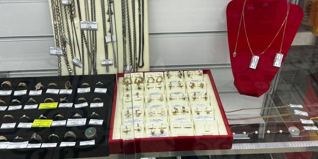 Неучтённые украшения почти на 18 млн рублей нашли в крымской сети магазинов