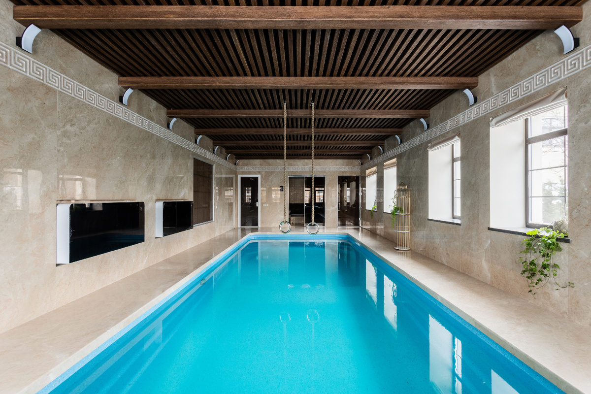 На фото композитный бассейн FRANMER | www.franmer.ru