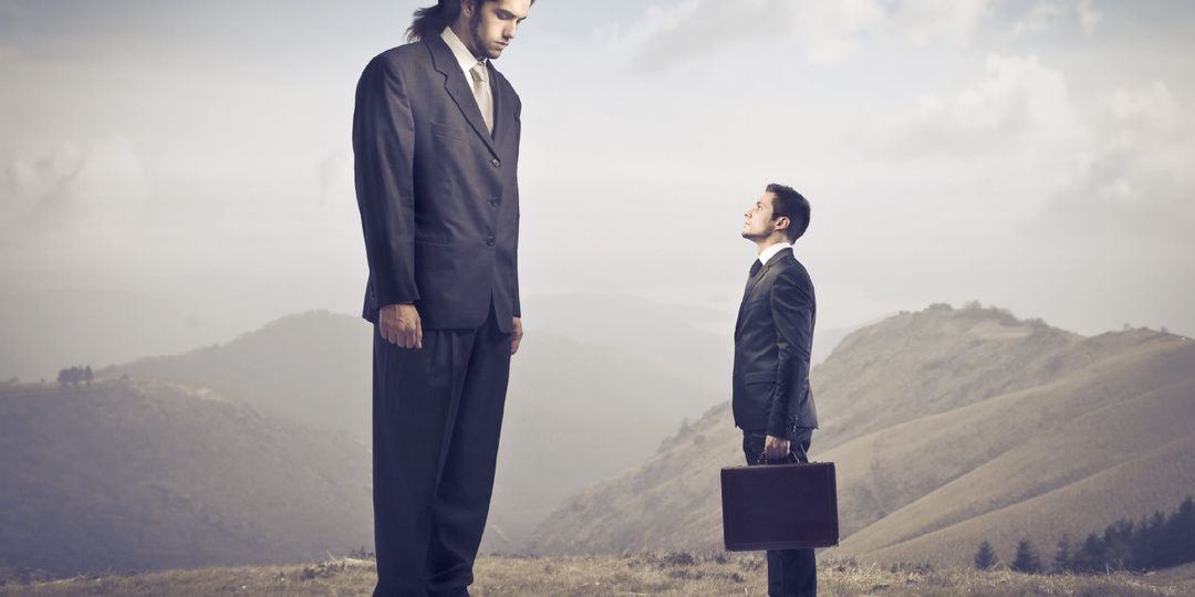 «Никогда не затмевай господина»: Главный закон власти, который нарушают все неудачники