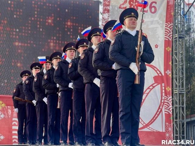 В ЦПКиО Волгограда прошло торжественное мероприятие в честь Сталинградской победы