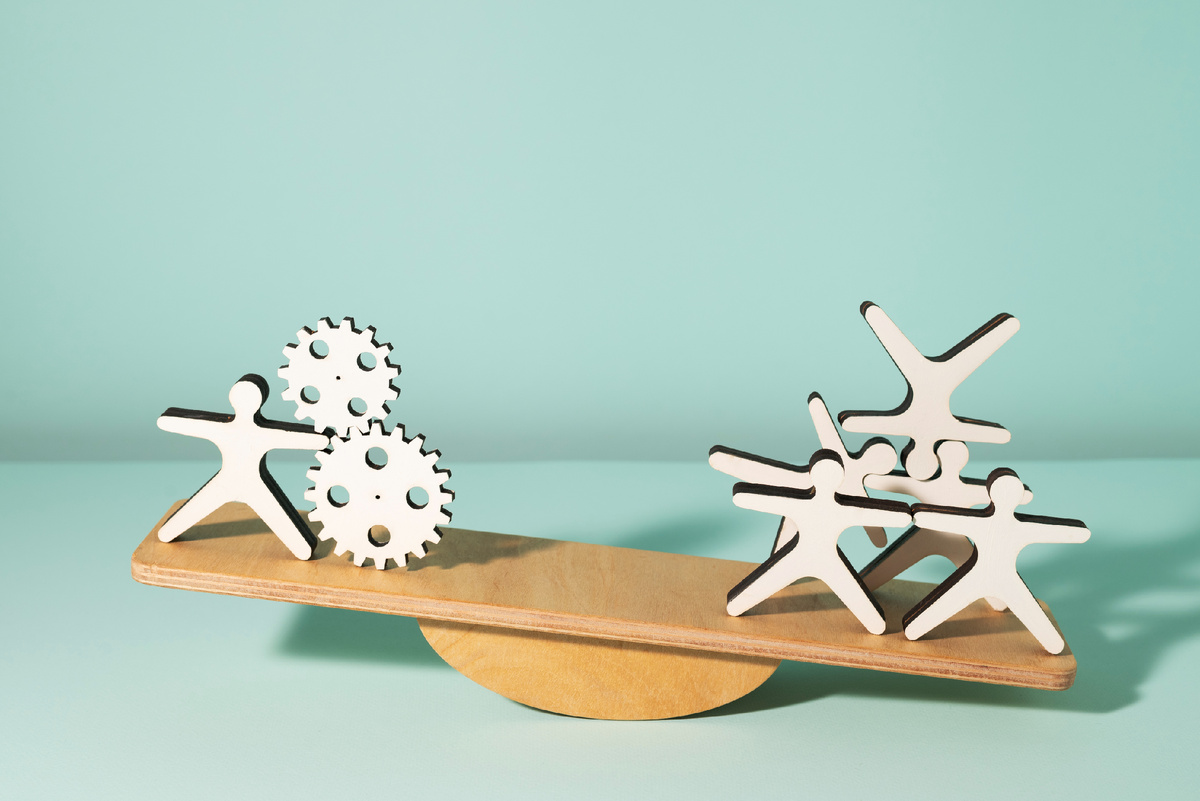 <a href="https://ru.freepik.com/free-photo/still-life-illustrating-ethics-concept_26407569.htm">Изображение от freepik</a>