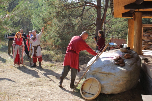 Как облик Велеса, хранителя мудрости, оболгали и низвели до образа скотьего бога