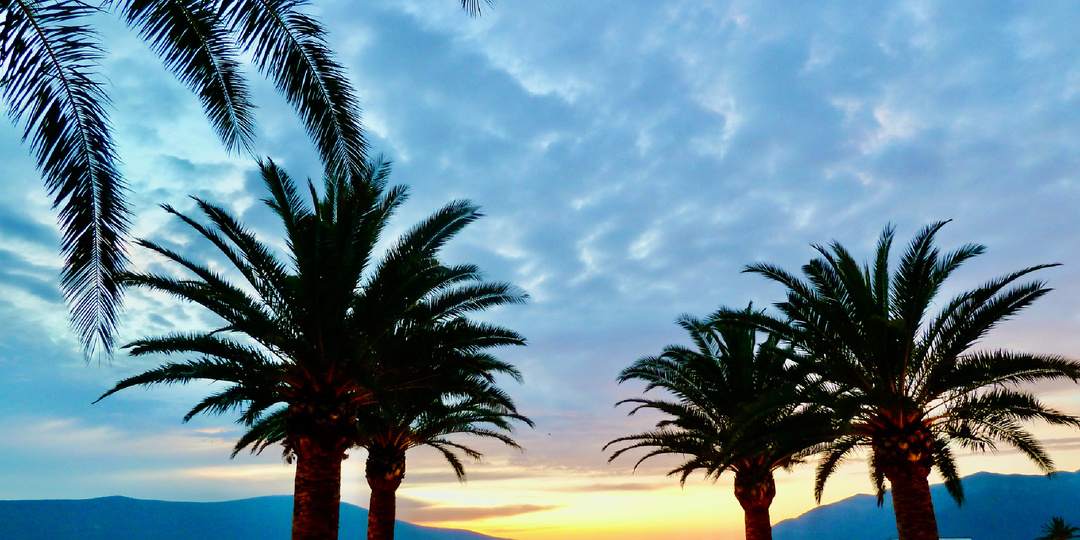 Тиват: Солнечный город, который «построили» моряки и летчики