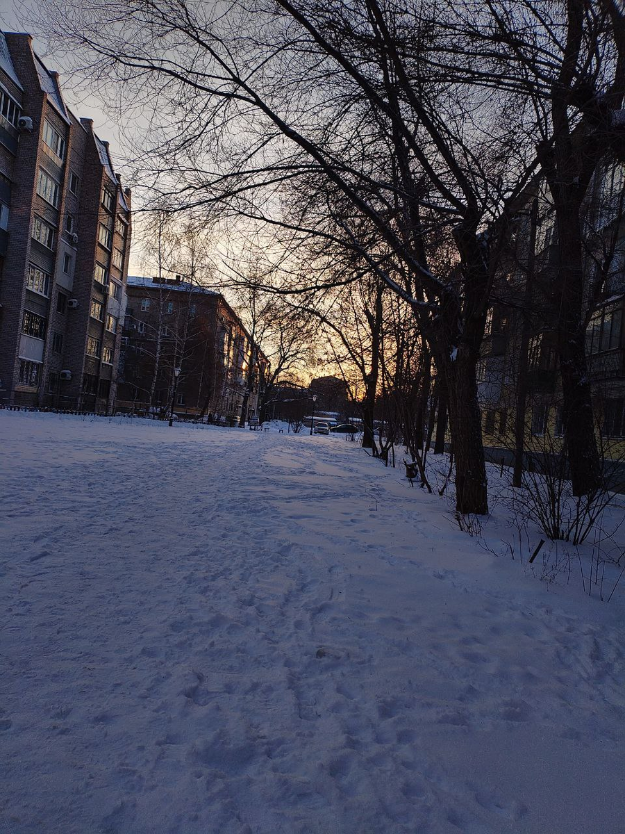 просто фотка моего двора :))