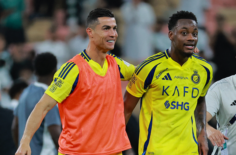 Будущий зенитовец Джон Дуран выступал за "Аль-Наср" с Криштиану Роналду. Фото: соцсети